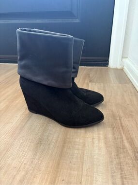 Women’s Fold-Over Black Wedge Boot